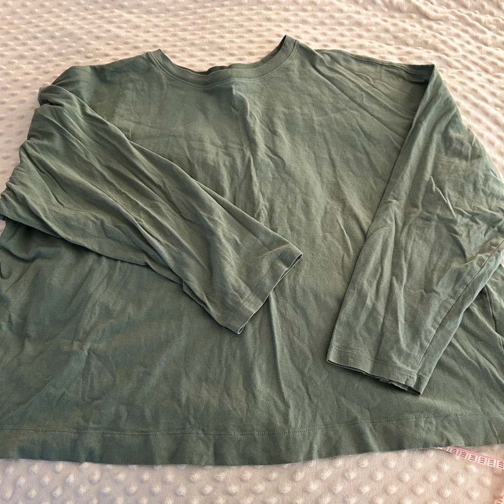 Simple Lightweight Long Sleeve Tee - Sage Green